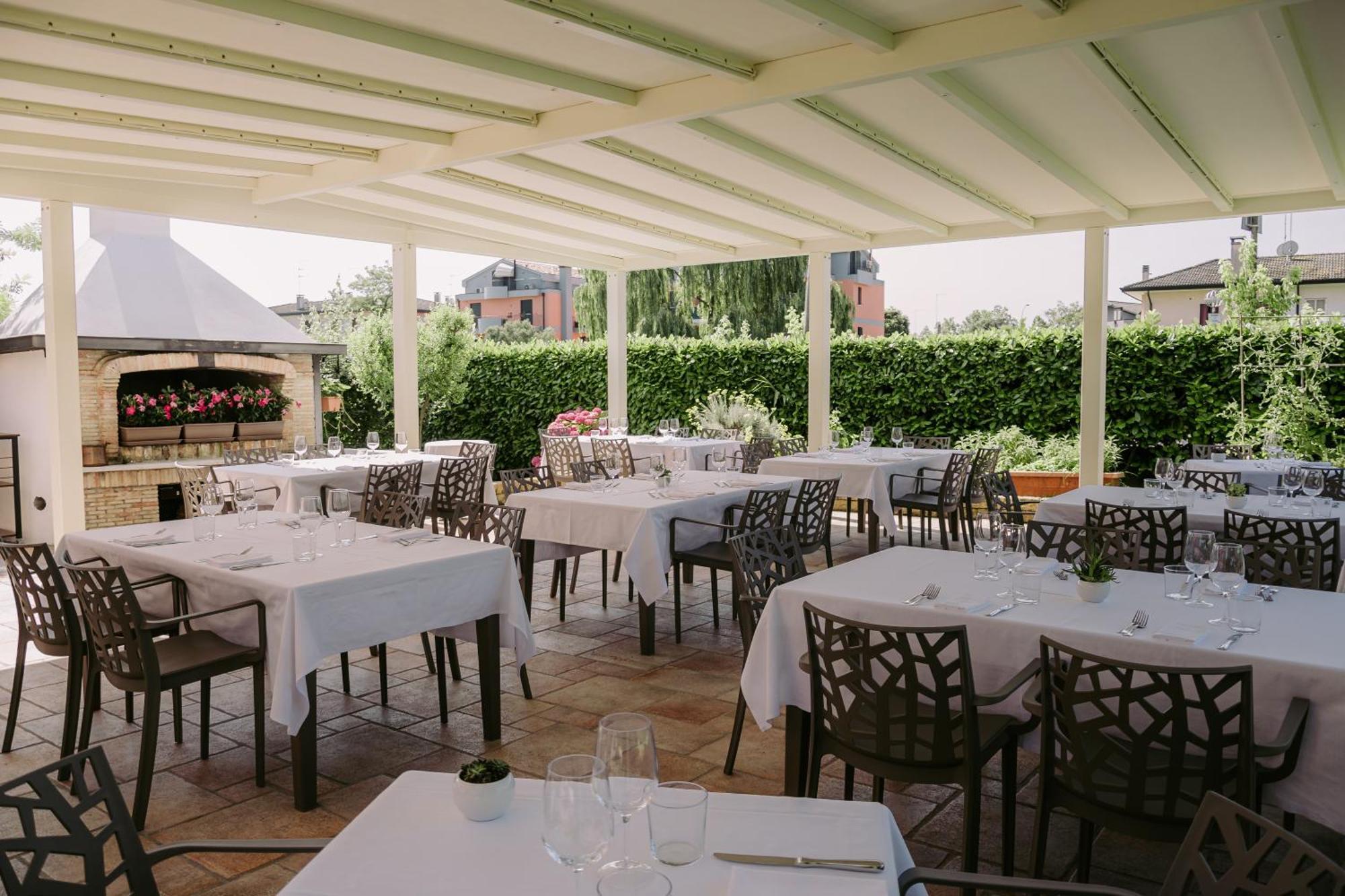 Locanda Al Ponte De Fero เยโซโล ภายนอก รูปภาพ