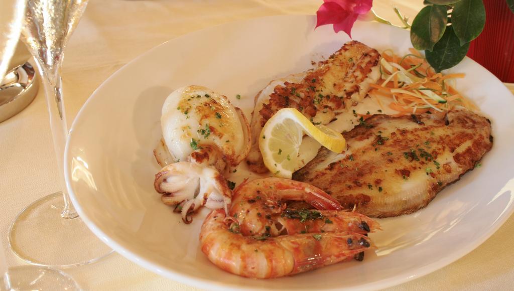 Locanda Al Ponte De Fero เยโซโล ภายนอก รูปภาพ
