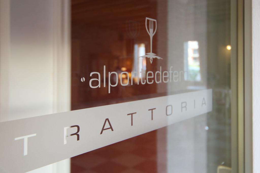 Locanda Al Ponte De Fero เยโซโล ภายนอก รูปภาพ